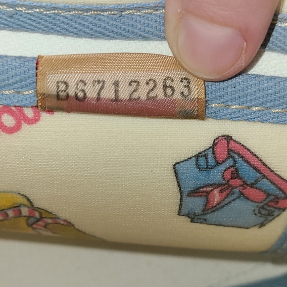 Dooney & Bourke Miami Tassel Tote Y2K - Picture 7 of 7